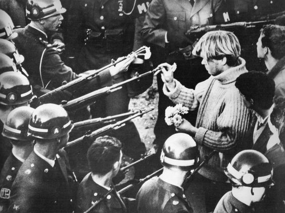 Pentagon march 1967. Image Mark Riboud 